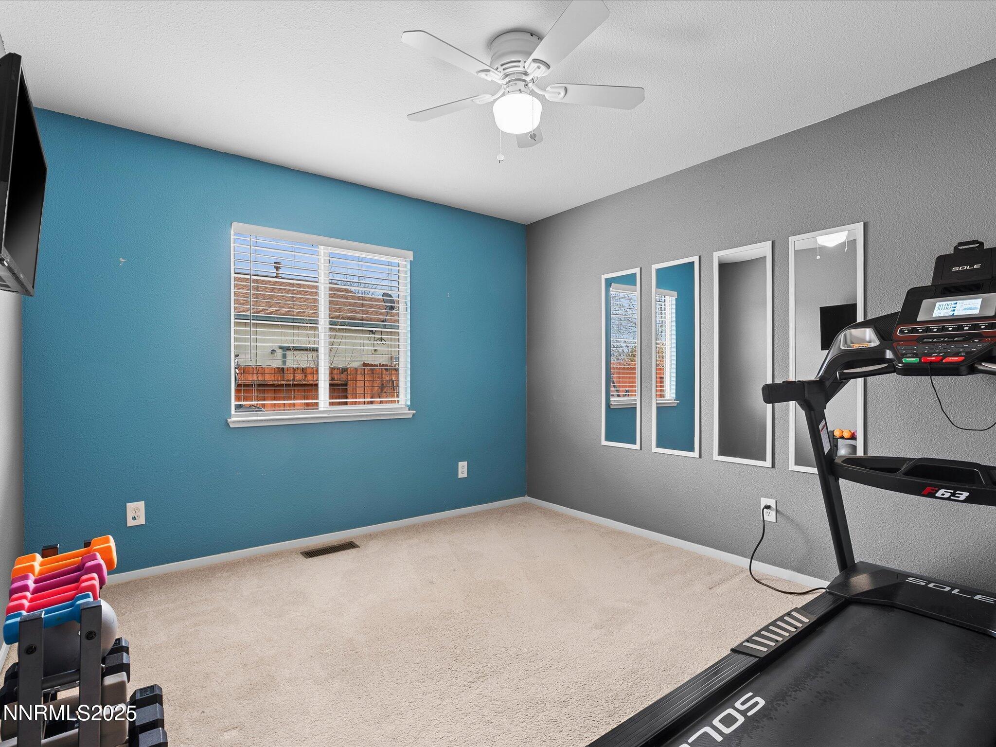 17795 Georgetown Drive Reno, NV 89508 - Photo 20 of 41 a bedroom with bed and window