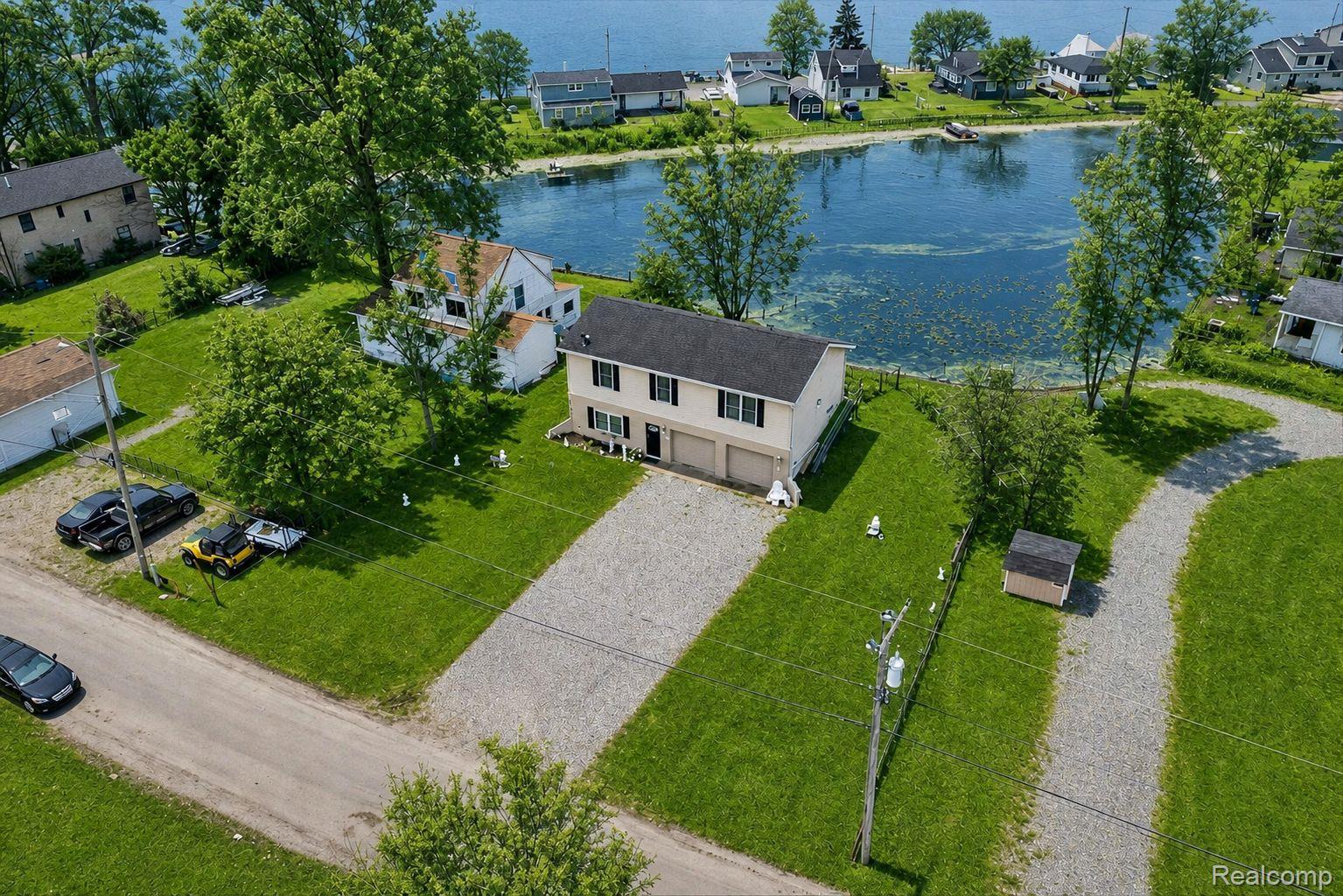 6198 Brancheau Road Newport, MI 48166 - Photo 1 of 47 l.jpg