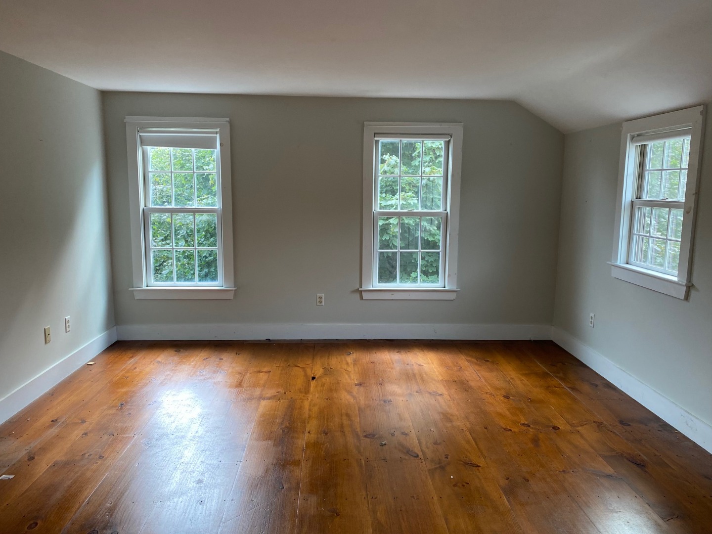 9 Madaket Road Nantucket, MA 02554 - Photo 16 of 21 Second floor guest bedroom