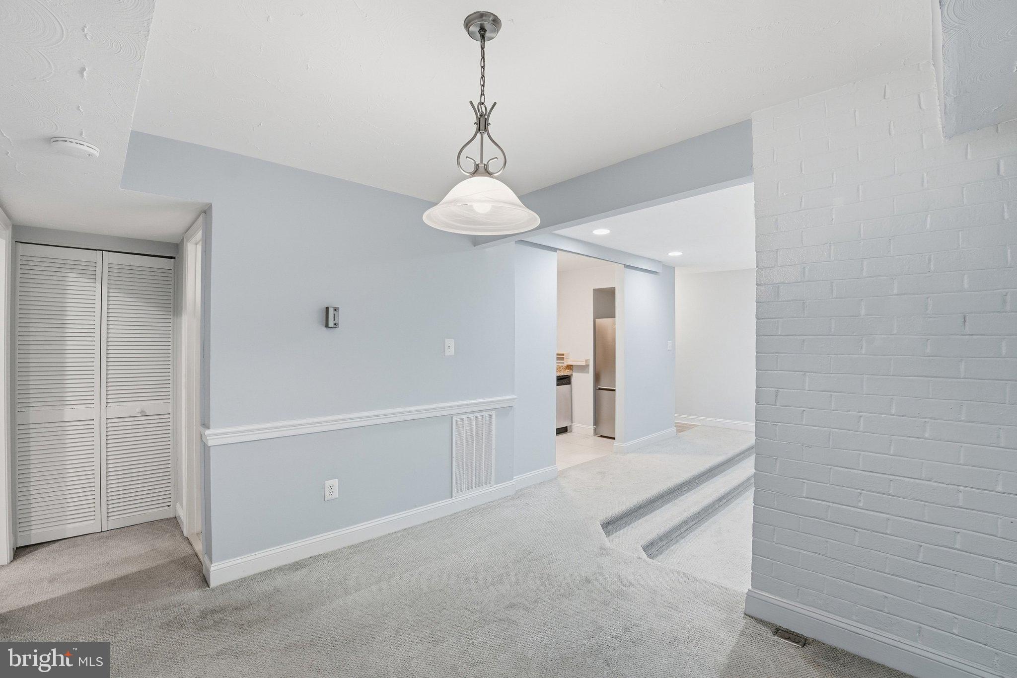 2105 Walsh View Terrace, Unit 15301 Silver Spring, MD 20902 - Photo 18 of 21 Gallery Image 18