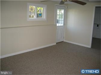 708 East Chestnut Hill Road Newark, DE 19713 - Photo 8 of 12