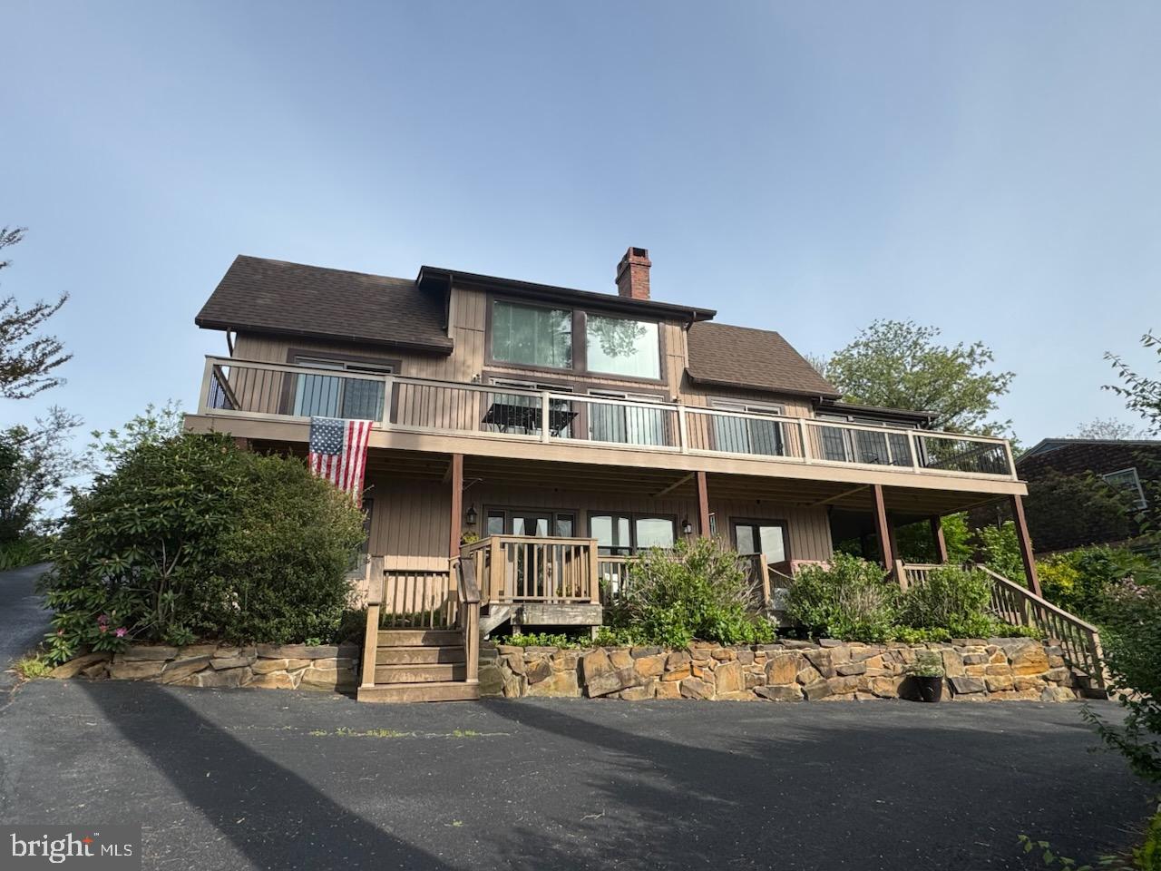 33 Bonney Shore Road Elkton, MD 21921 - Photo 2 of 38 Contemporary multi-level
