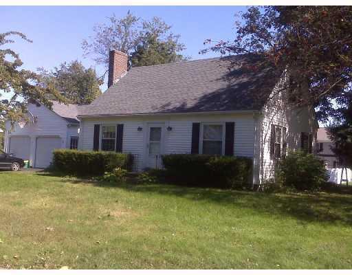 14 Meadowview Road Cumberland Center, ME 04021 - Photo 1 of 6 Exterior Front.