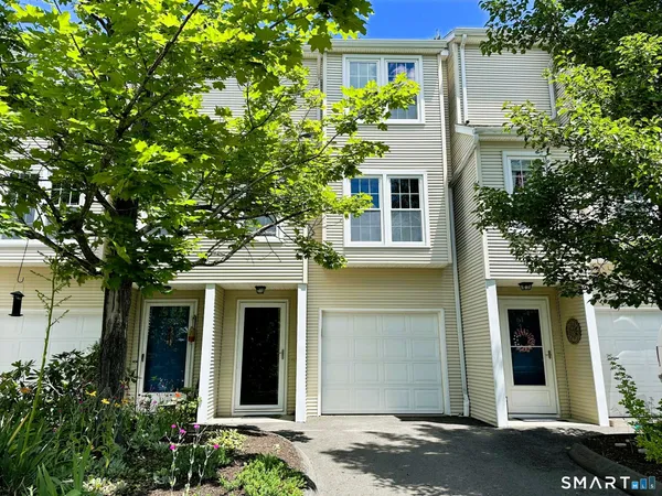 $218,000 | 380 Hitchcock Road, Unit 60, Waterbury, CT 06705