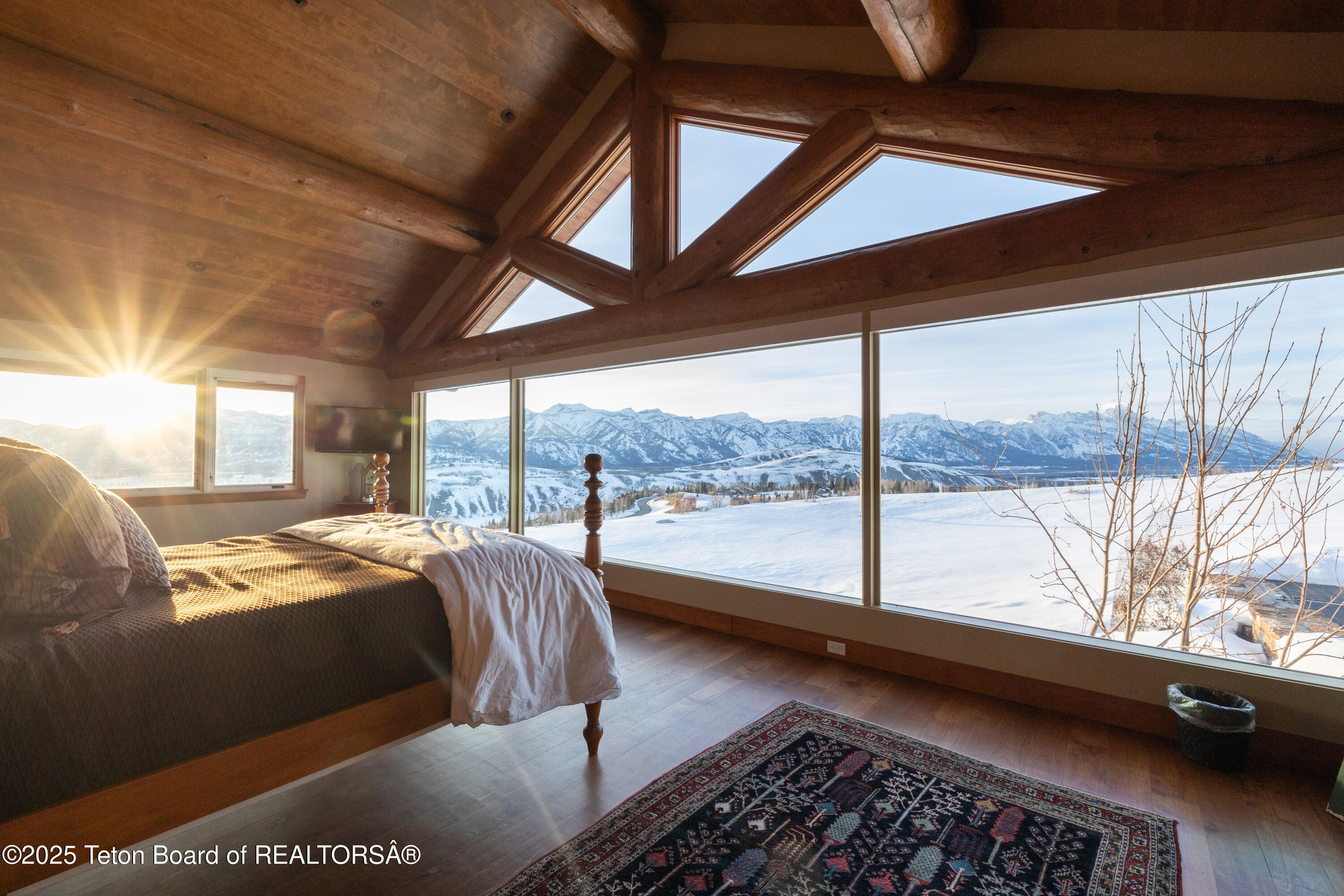 1435 Lower Ridge Road Jackson, WY 83001 - Photo 20 of 50 17. Primary Bedroom