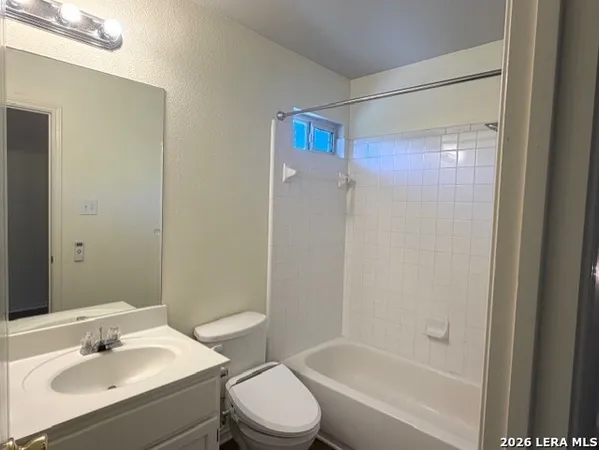 $1,650 | 7935 Woodchase, San Antonio, TX 78240