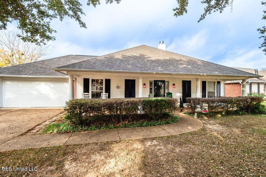 417 Westport Way Flowood, MS 39232 - Photo 2 of 33 IMG_0325