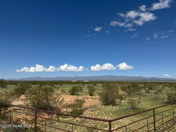 $250,000 | 3b North Ave Aguila Az 85320 Avenue, Aguila, AZ 85320