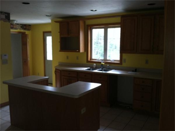 458 Old Petersham Road Barre, MA 01005 - Photo 4 of 19