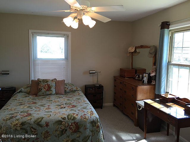 407 Moser Road Louisville, KY 40243 - Photo 30 of 35 IMG_30