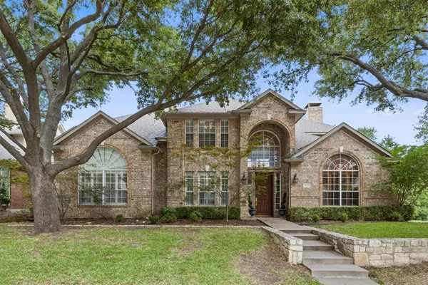 $719,900 | 5800 Kingsbrook Drive, Plano, TX 75093