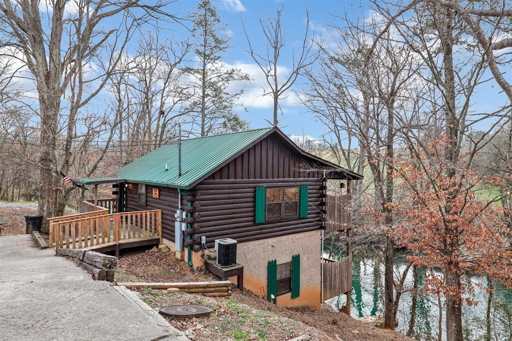 1890 Pittman Center Road Sevierville, TN 37876 - Photo 2 of 28 Gallery Image 2