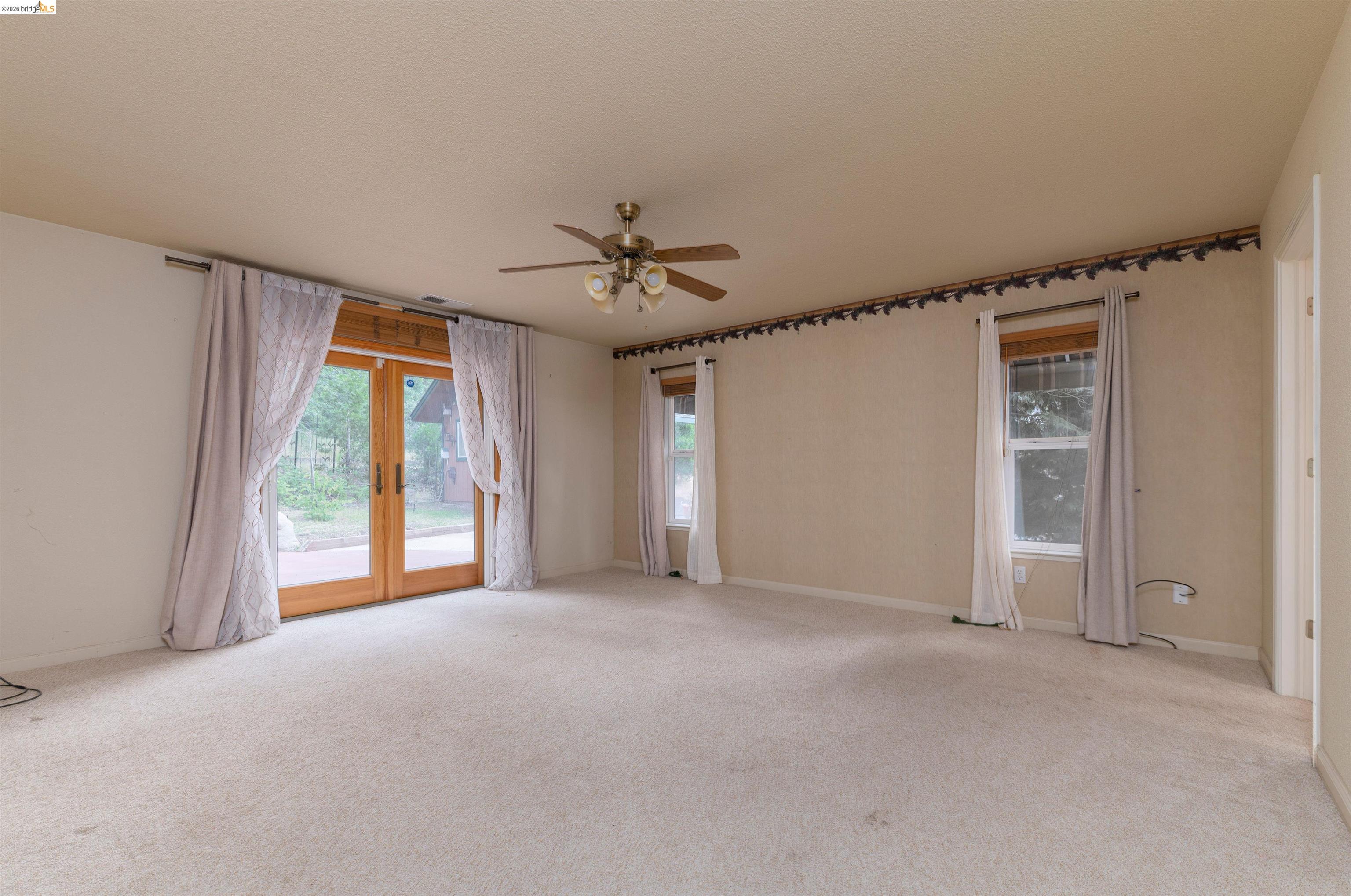 22401 Ridge Road Twain Harte, CA 95383 - Photo 14 of 56 Empty room