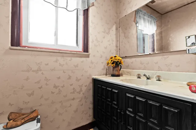 $160,000 | 1814 Mc Phail Street, Flint, MI 48503