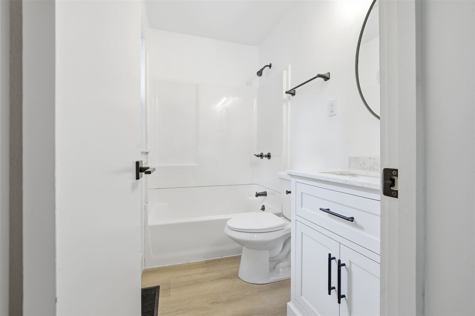 807 North Morris Avenue Bloomington, IL 61701 - Photo 10 of 25