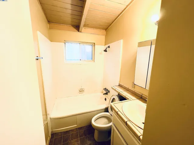 $575,000 | 739 M Street, Davis, CA 95616