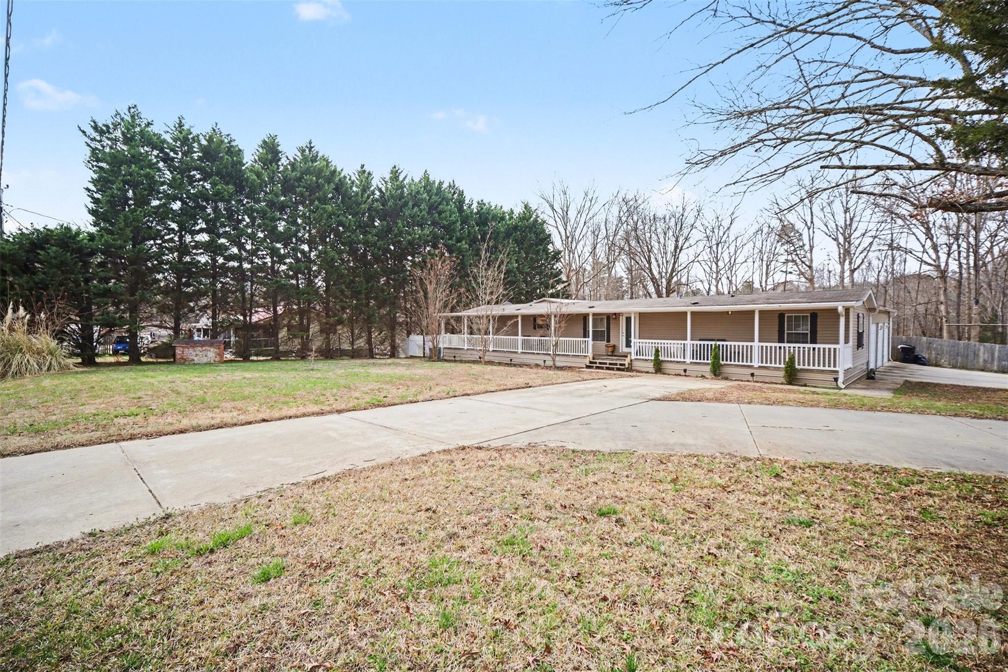 752 Sam Brown Road Gastonia, NC 28056 - Photo 4 of 44 Gallery Image 4