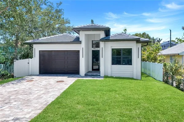 $1,590,000 | 1312 Trail Terrace Drive, Naples, FL 34103