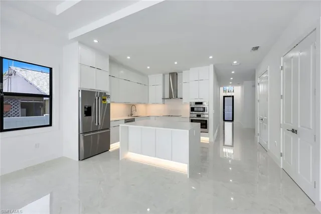 $1,590,000 | 1312 Trail Terrace Drive, Naples, FL 34103