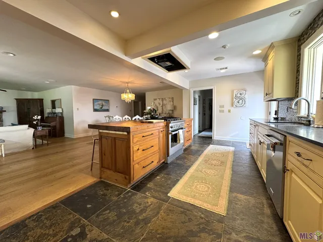 $3,500 | 735 Dubois Drive, Baton Rouge, LA 70808