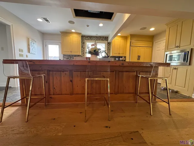 $3,500 | 735 Dubois Drive, Baton Rouge, LA 70808