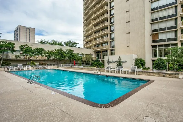 $269,000 | 6211 West Northwest Highway, Unit 300, Dallas, TX 75225