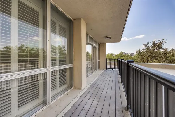 $269,000 | 6211 West Northwest Highway, Unit 300, Dallas, TX 75225