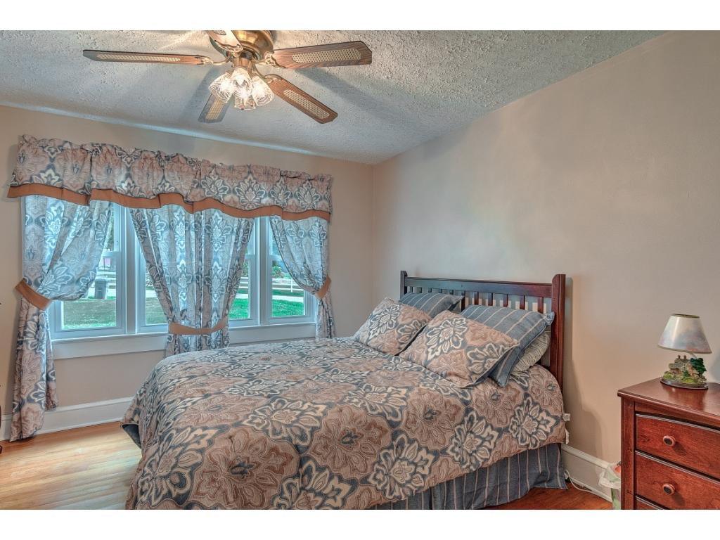2160 Old Lewis Road Johnson City, TN 37601 - Photo 11 of 28 Photo 11