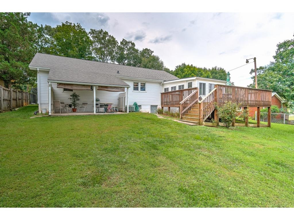 2160 Old Lewis Road Johnson City, TN 37601 - Photo 7 of 28 Photo 7