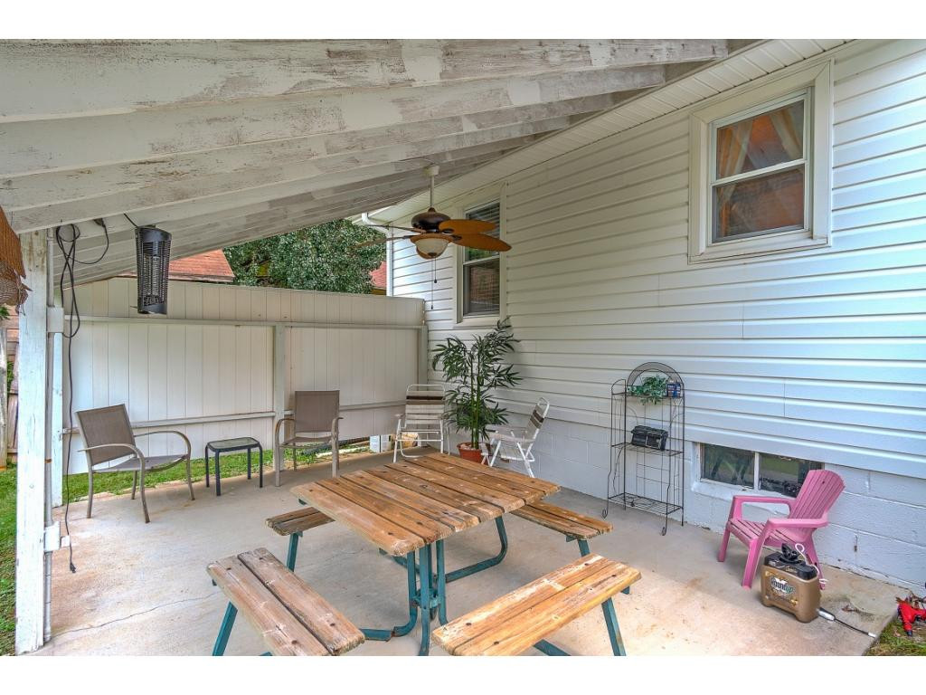 2160 Old Lewis Road Johnson City, TN 37601 - Photo 9 of 28 Photo 9