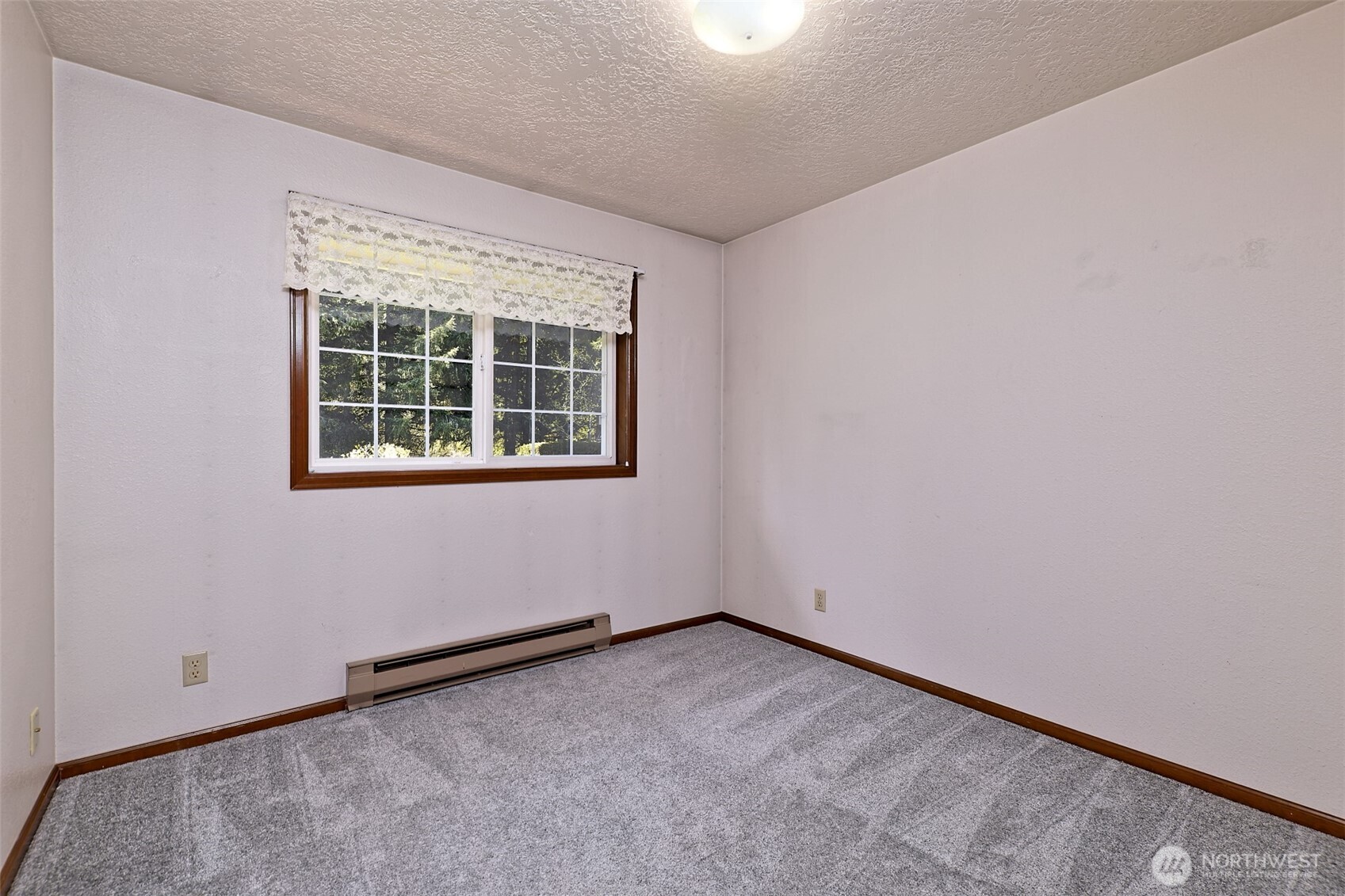 247-24 Woodard Road Chehalis, WA 98532 - Photo 22 of 40 an empty room with a window