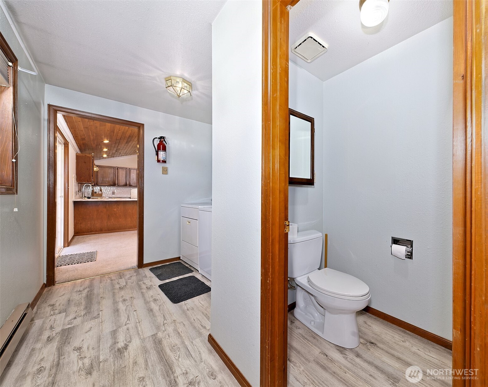 247-24 Woodard Road Chehalis, WA 98532 - Photo 24 of 40 a bathroom with a toilet and a shower