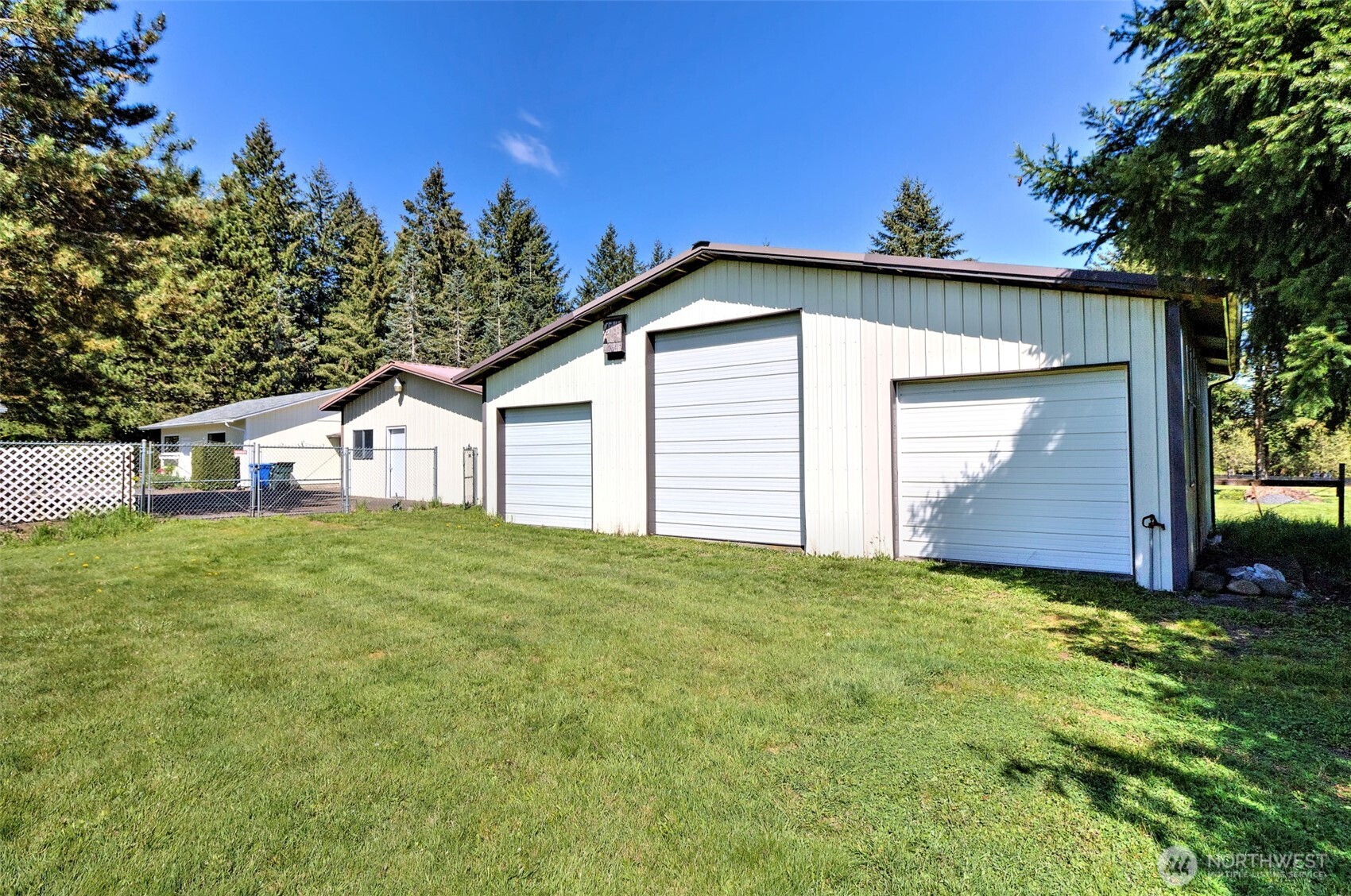 247-24 Woodard Road Chehalis, WA 98532 - Photo 35 of 40 a view of a backyard of the house