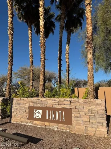 $425,000 | 812 Peachy Canyon Circle, Unit 103, Las Vegas, NV 89144