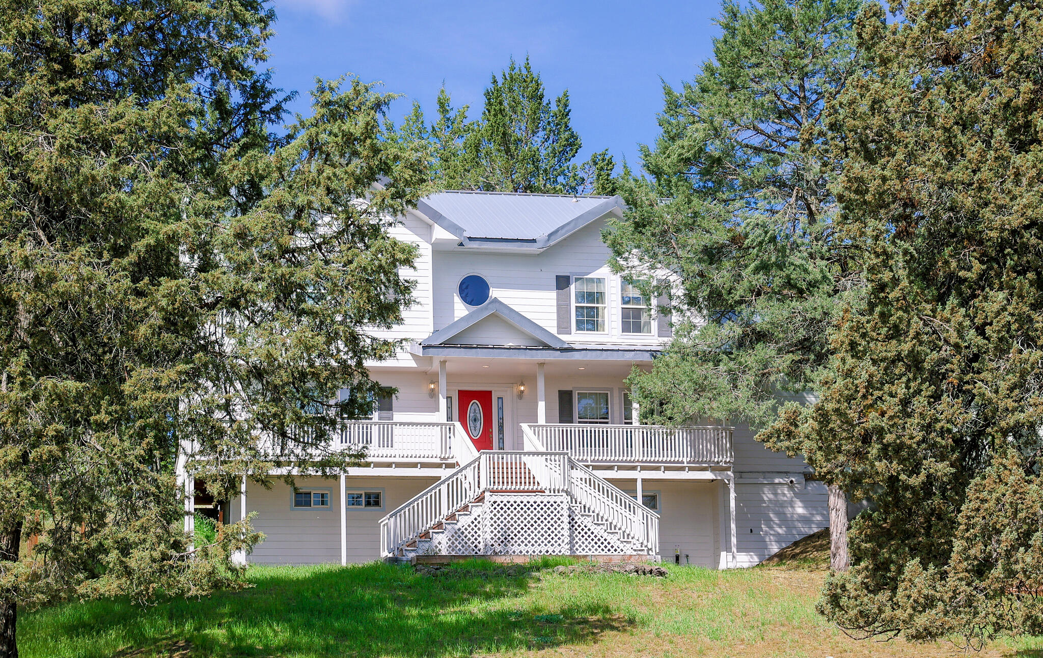 6620 Scottsbluff Road Klamath Falls, OR 97601 - Photo 1 of 51 Front
