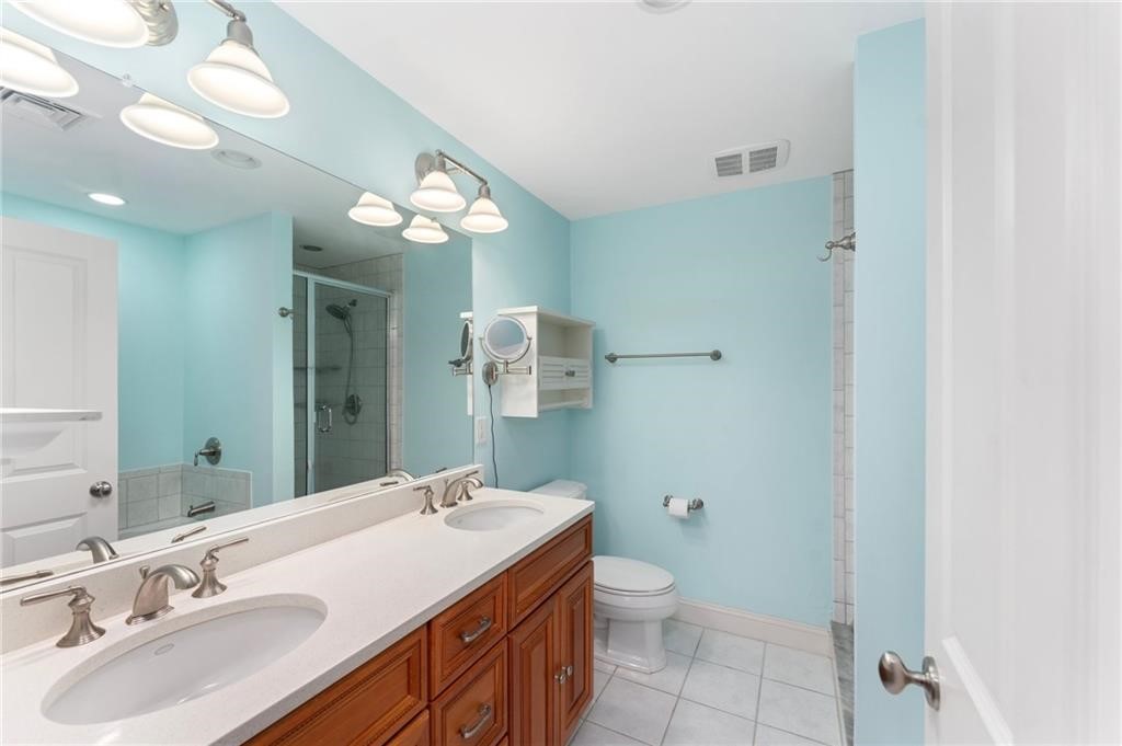83 Waters Edge Street, Unit 24 Tiverton, RI 02878 - Photo 19 of 41