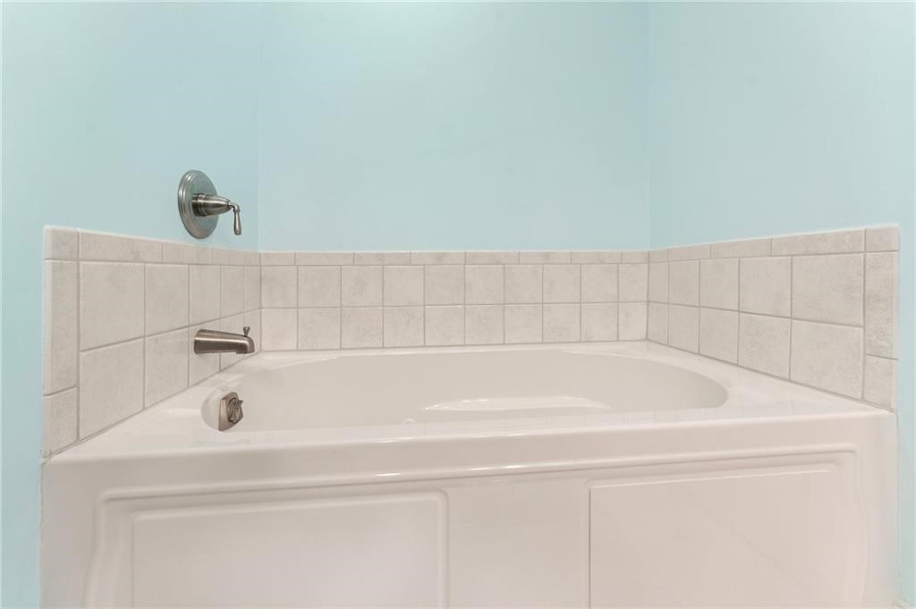 83 Waters Edge Street, Unit 24 Tiverton, RI 02878 - Photo 20 of 41