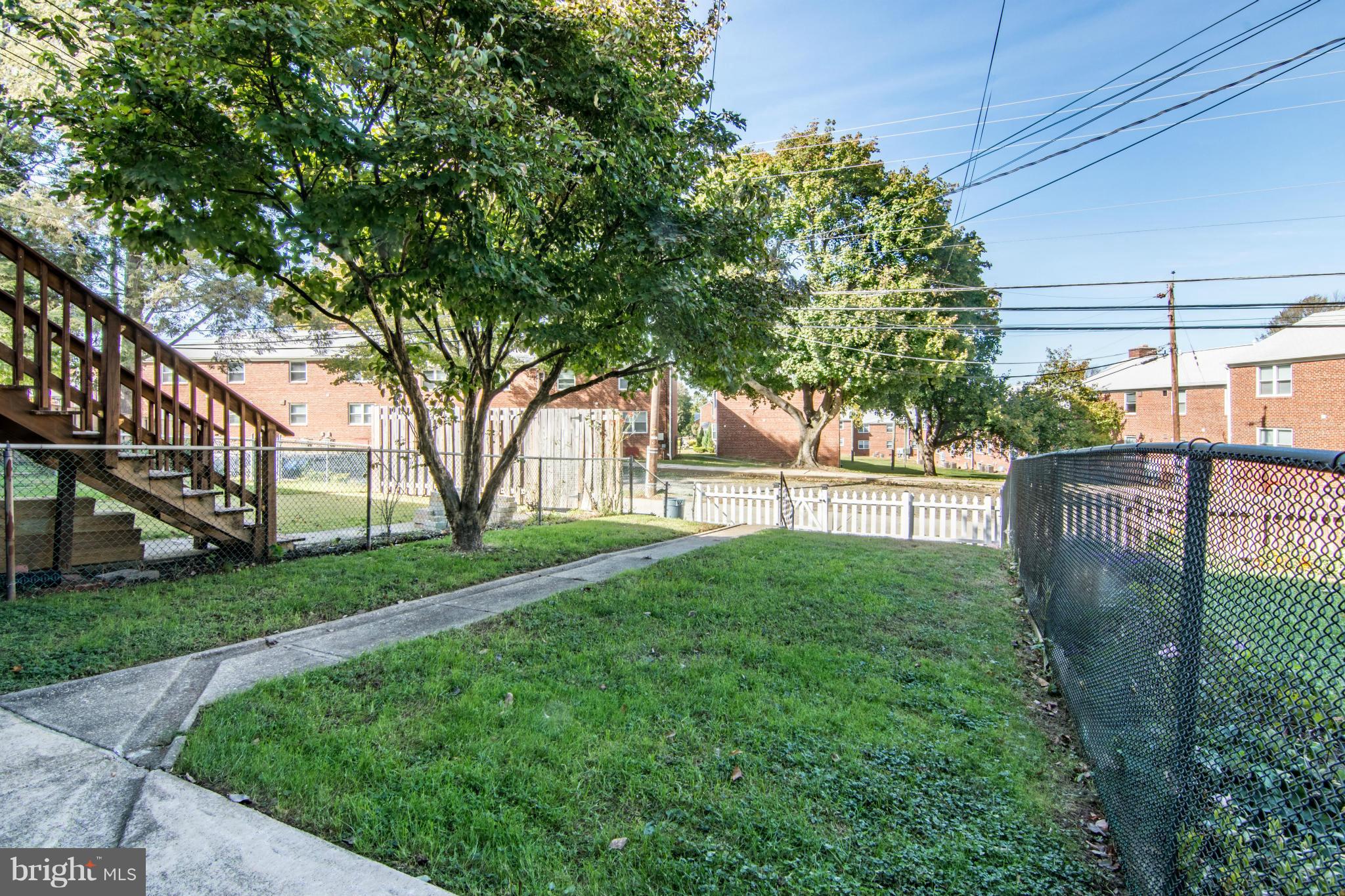 74 Murdock Road Baltimore, MD 21212 - Photo 27 of 30 a view of backyard with green space