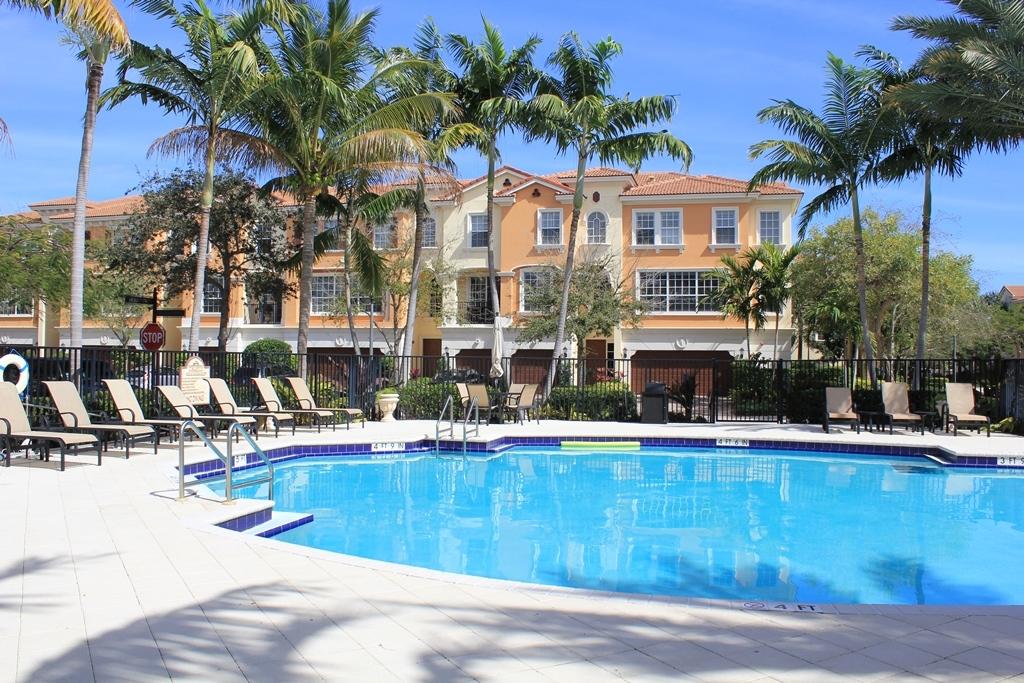 5725 Northeast Verde Circle Boca Raton, FL 33487 - Photo 19 of 21 IMG_2355