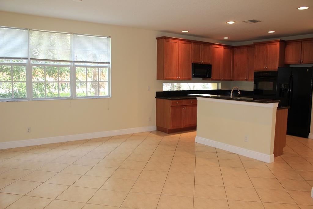 5725 Northeast Verde Circle Boca Raton, FL 33487 - Photo 9 of 21 IMG_2422