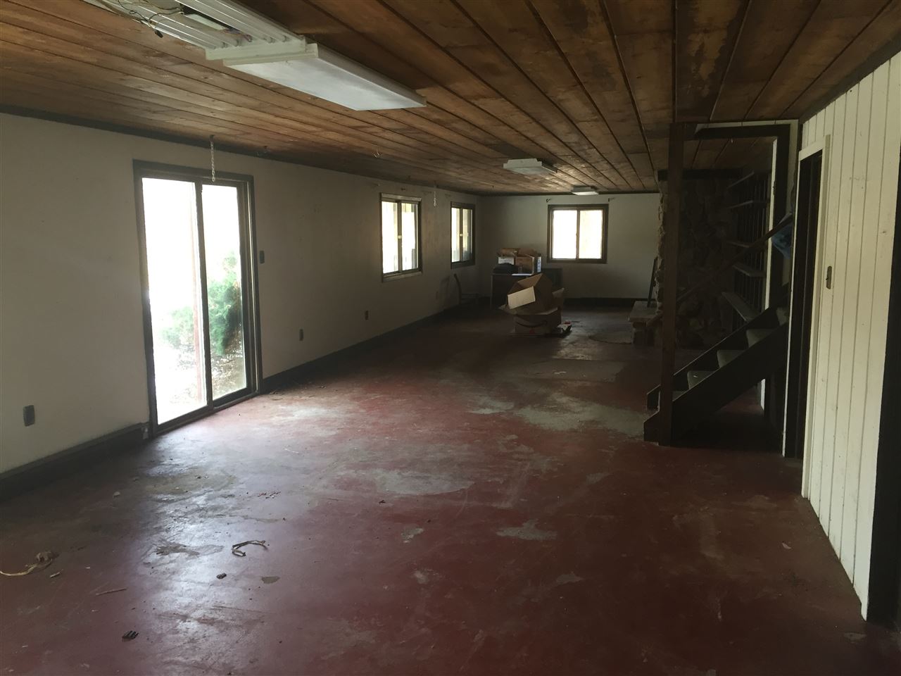 8775 Pomeroy Road Rockton, IL 61072 - Photo 11 of 12 a view of empty room with windows