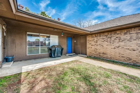 $440,000 | 4302 Kingswick Drive, Arlington, TX 76016