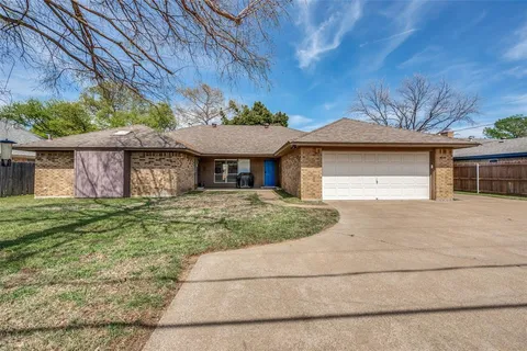 $440,000 | 4302 Kingswick Drive, Arlington, TX 76016