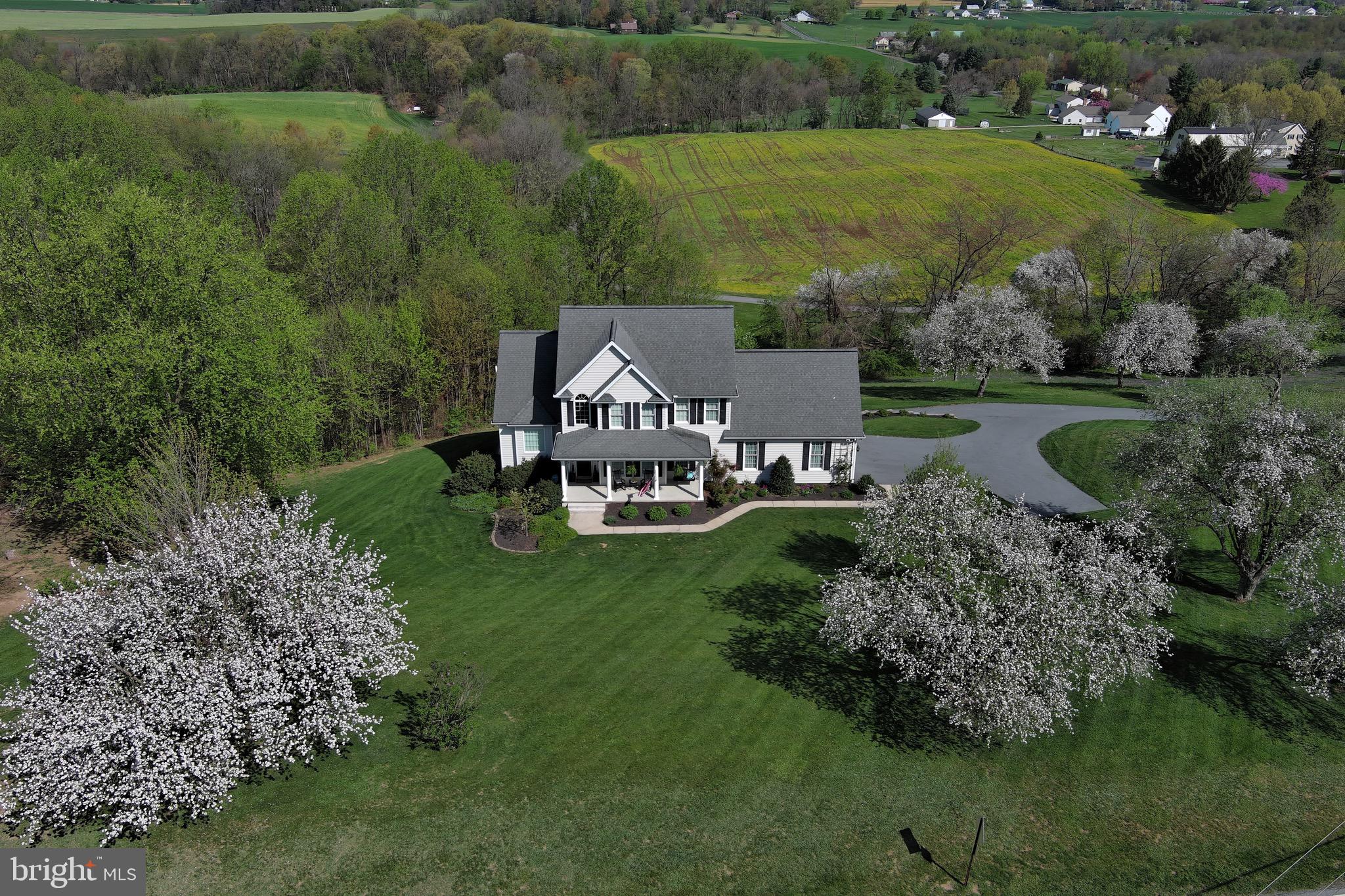 2251 Ridge Road Elizabethtown, PA 17022 - Photo 2 of 41 Gallery Image 2