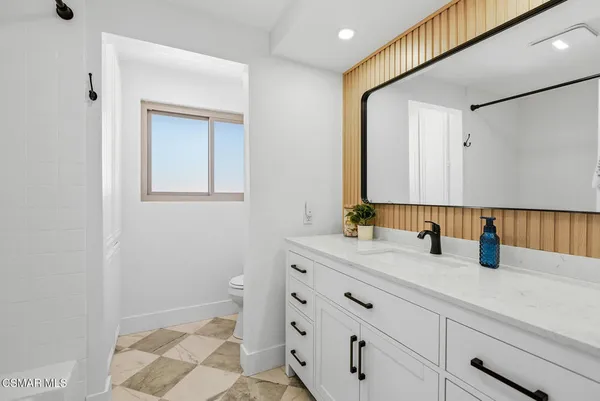 $1,399,999 | 3922 Calle Del Sol, Thousand Oaks, CA 91360