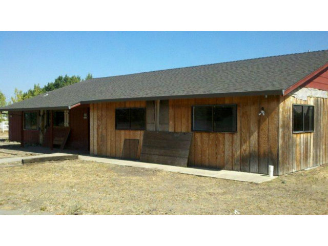 380 Lone Tree Road Hollister, CA 95023 - Photo 1 of 10 Gallery Image 1
