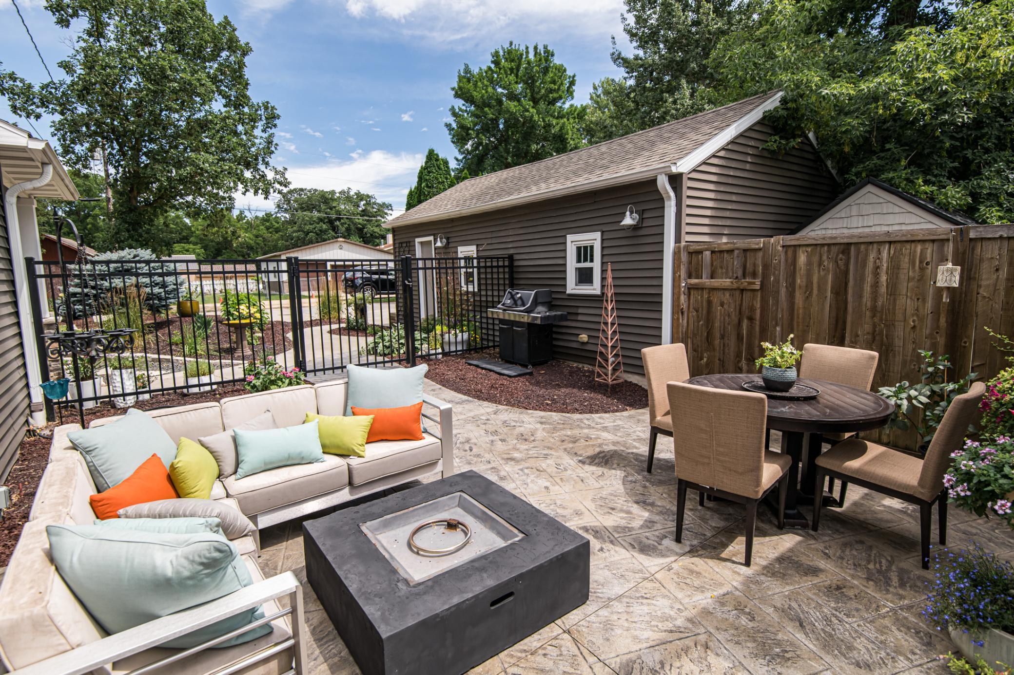 348 105th Street Northwest Oronoco, MN 55960 - Photo 27 of 50