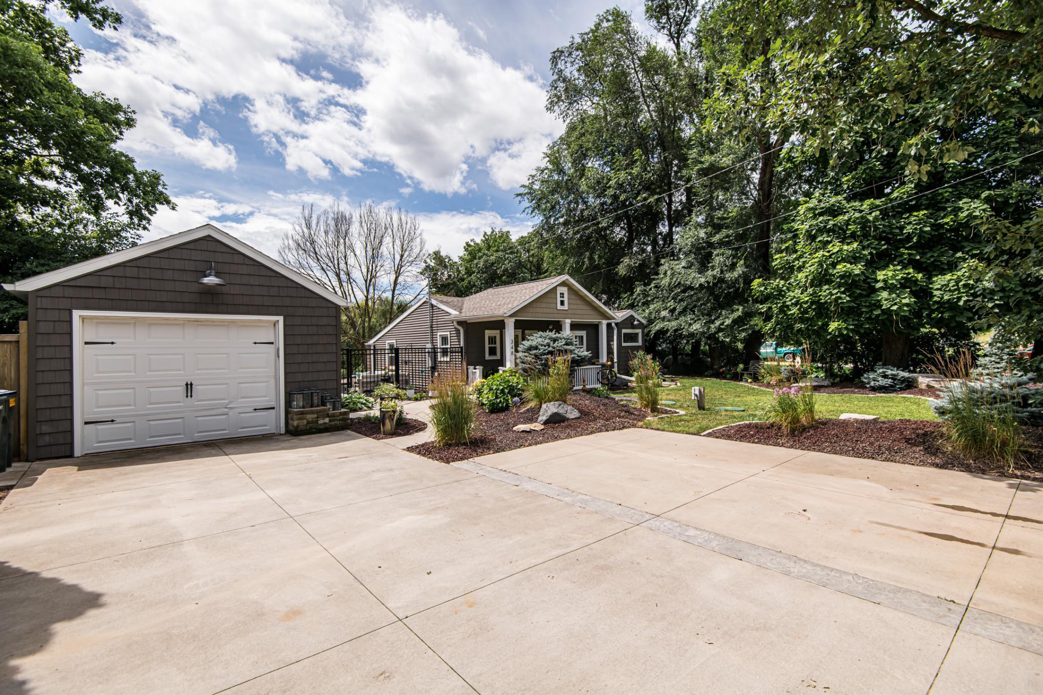 348 105th Street Northwest Oronoco, MN 55960 - Photo 4 of 50