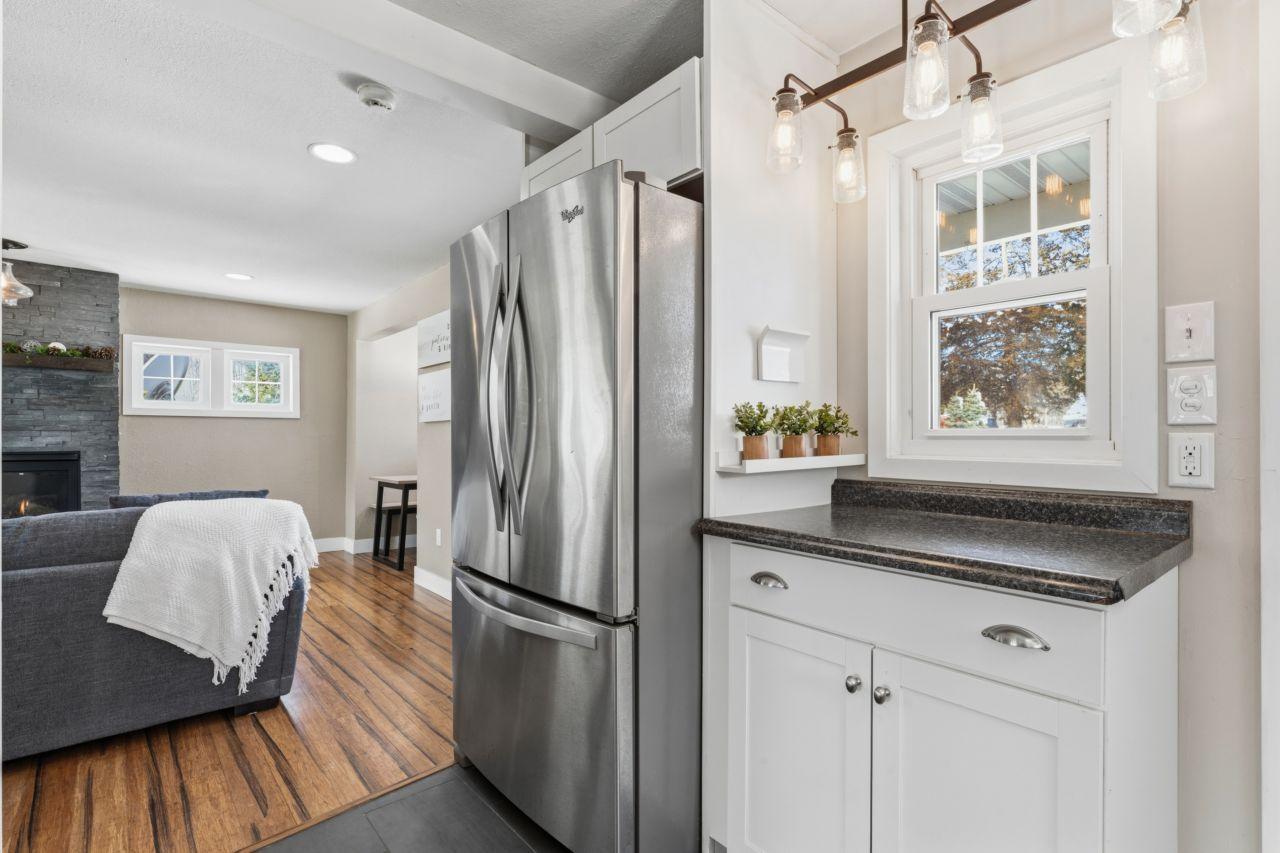 348 105th Street Northwest Oronoco, MN 55960 - Photo 9 of 50