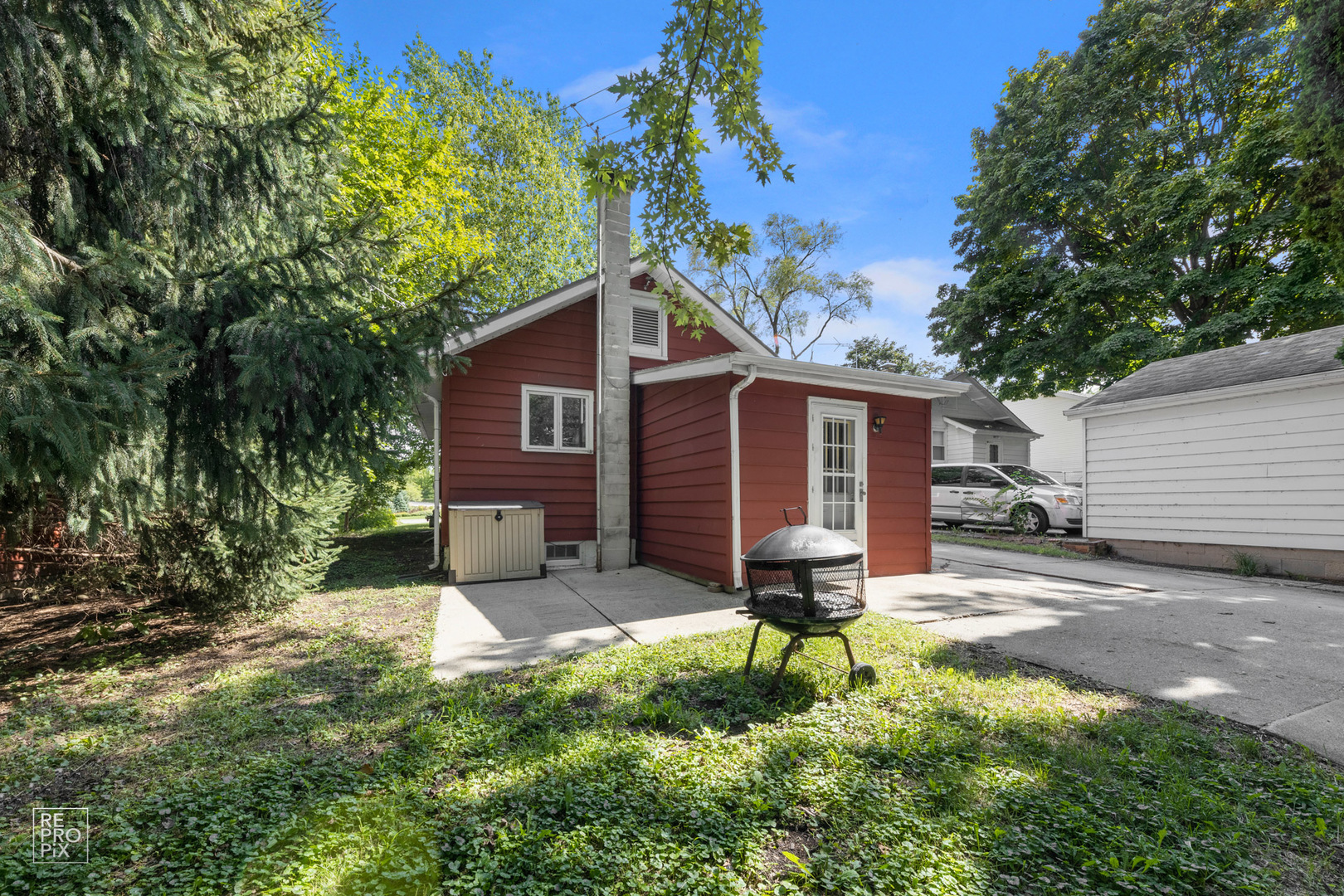 1382 Raymond Street South Elgin, IL 60177 - Photo 14 of 14 a house view with a backyard space